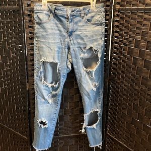 American Eagle Womens ripped jeans